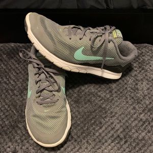 Nike Flex Experience RN Sneakers